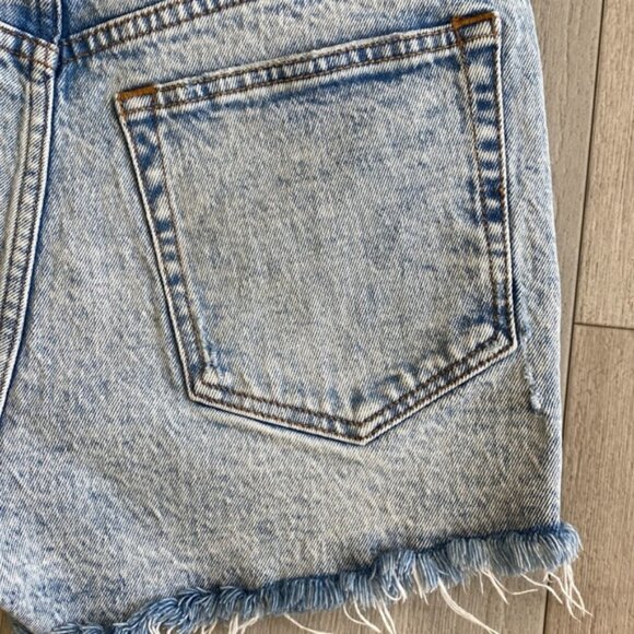 Abercrombie and Fitch Shorts - Picture 8 of 8